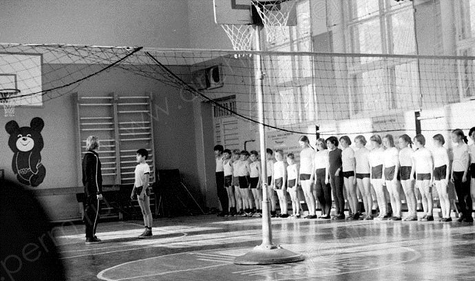 1979_октябрь 5Б на физкультуре16 (2).jpg 1979_октябрь 5Б на физкультуре16 (2).jpg